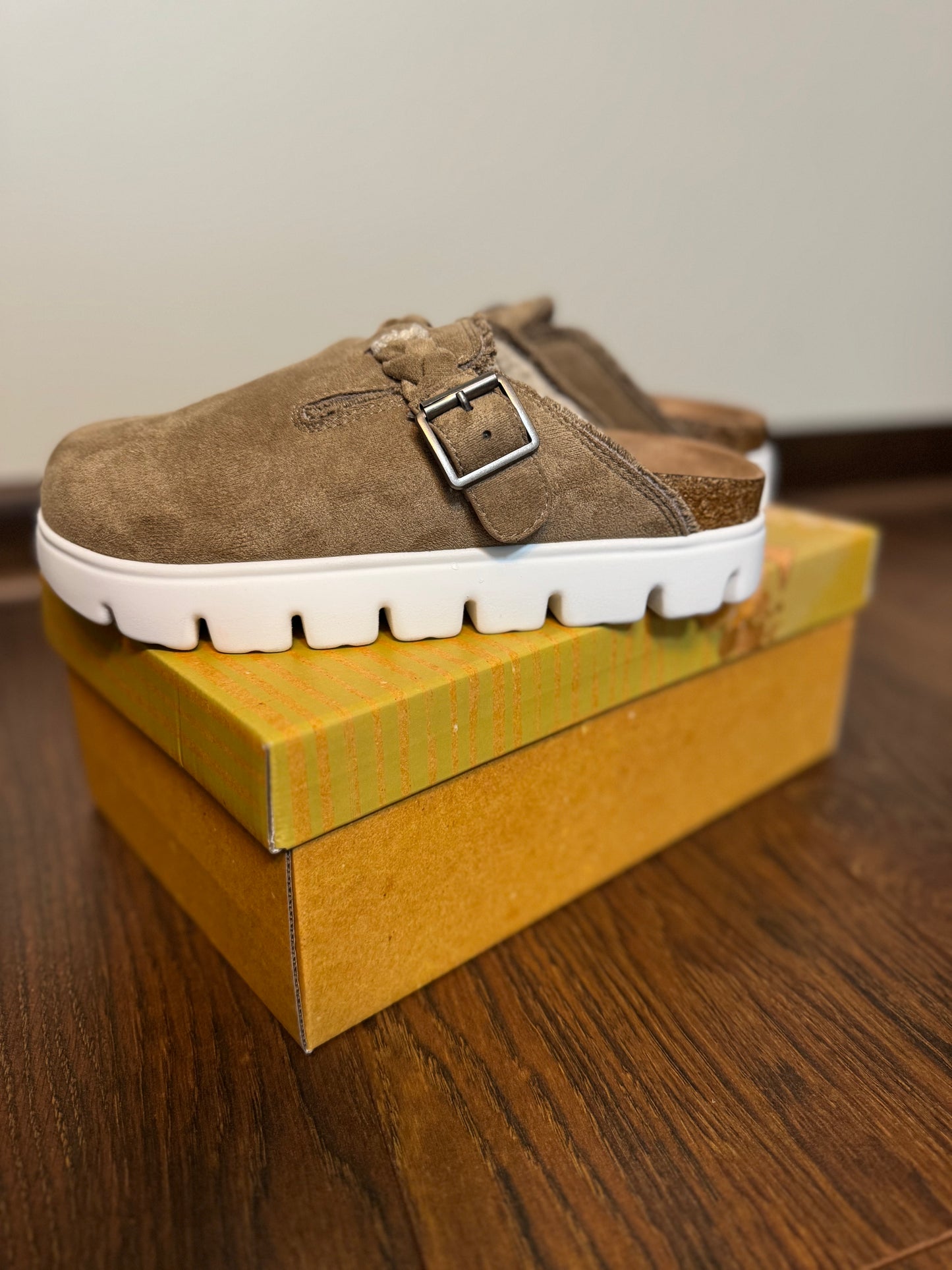 Cali Clog