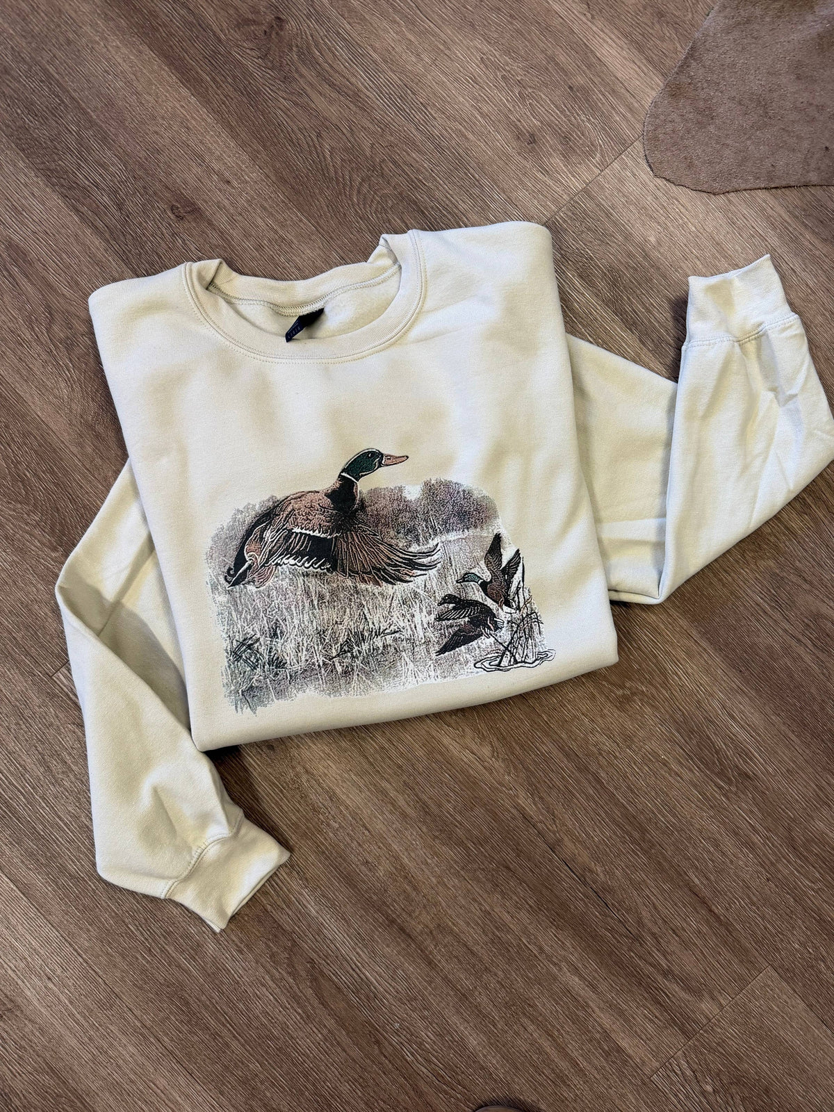 Mallard Scene Graphic Crewneck Sweatshirt