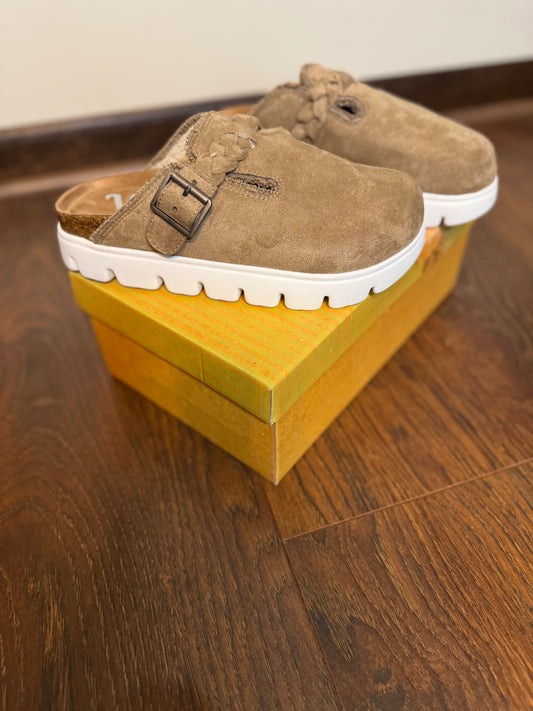 Cali Clog