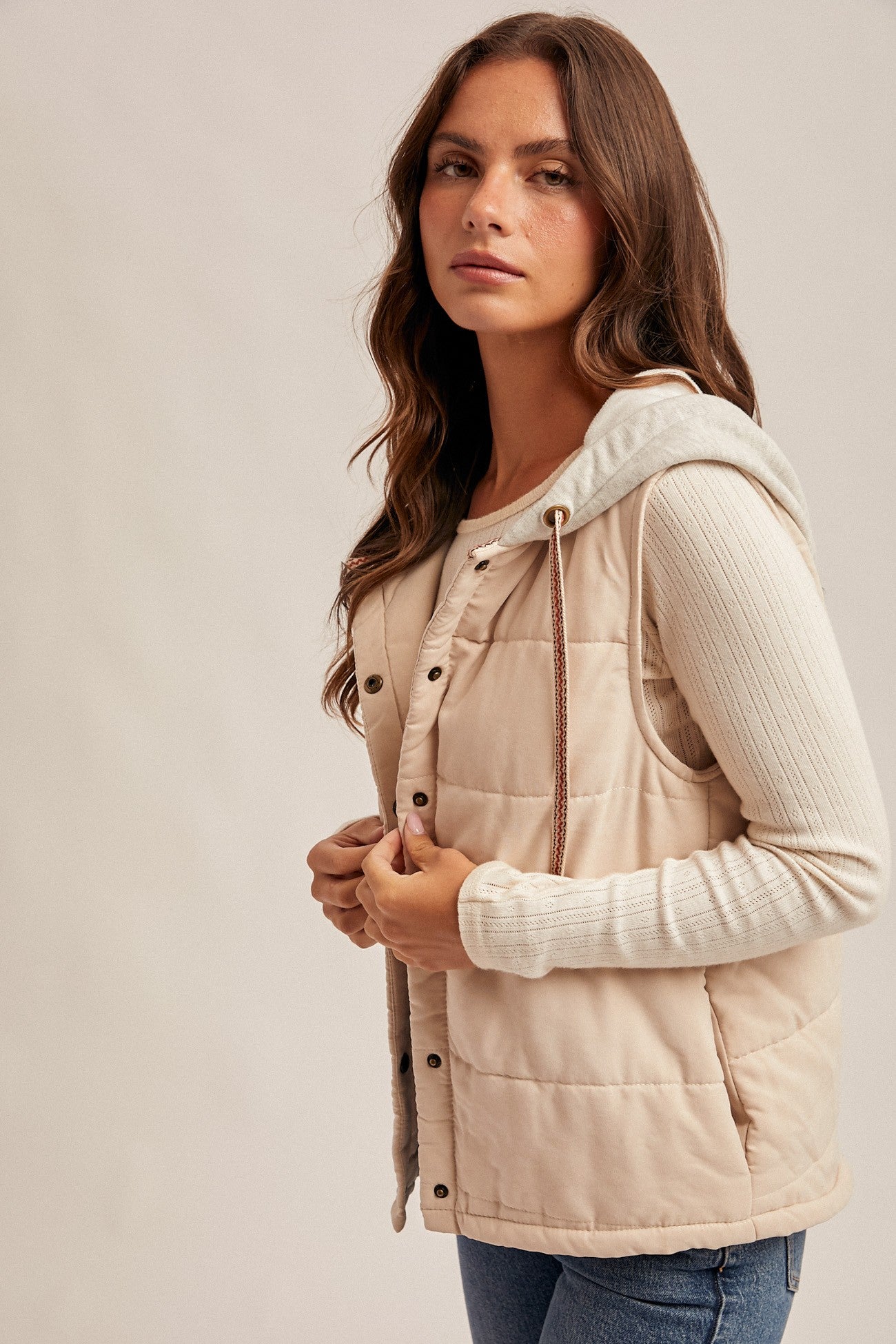 Contrast Trimmed Puffer Vest with Hoodie